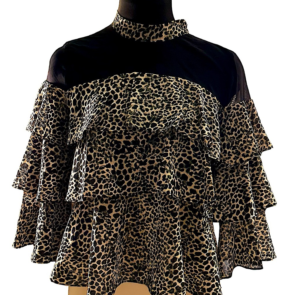 NWTS!! P LUCA Milano Layered Cheetah Print Top